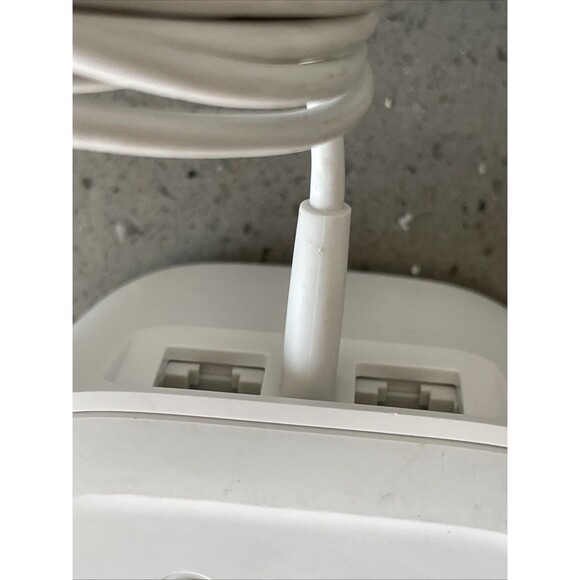Eero 6 Dual Band Mesh Router Model Number N010001 White w cord - Picture 9 of 9